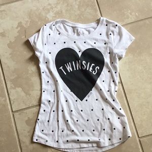 White black doted t-Shirt.